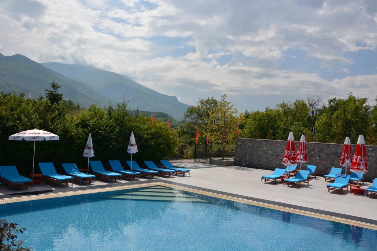 Resort Zerja And Spa Peshkopi Eksteriør bilde